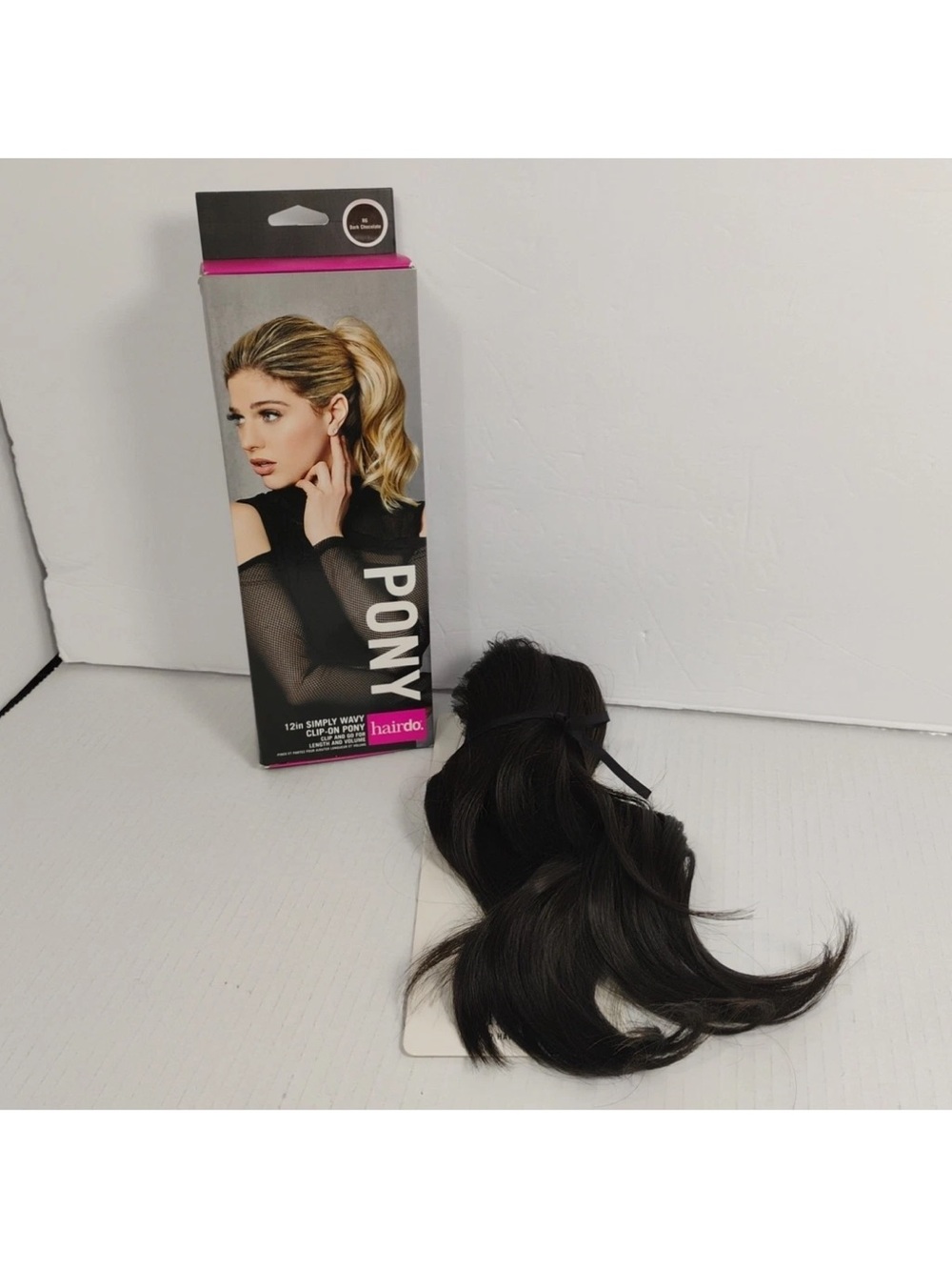 Hairdo Simply Wavy 12" Clip-On Ponytail Extension – Dark Chocolate R6 –Pre-Owned